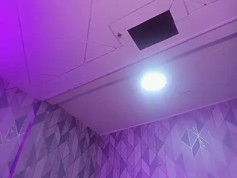 brunne eva online show from 03/29/26, 04:40