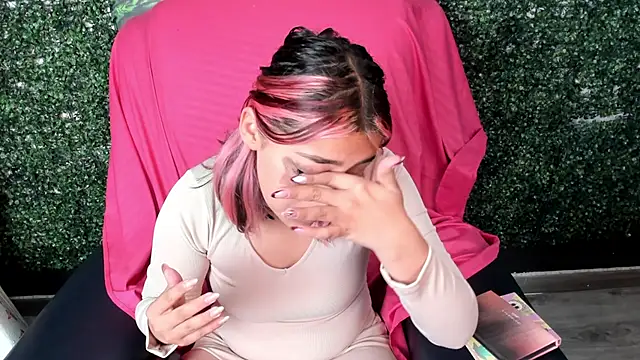 PinkyyPieee  online show from 04/06/26, 11:55