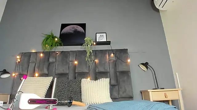 Meganlove   online show from 07/04/26, 04:07