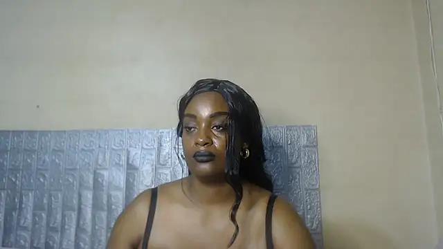 Snapshot of DarkEmpressxx chatting on 06/04/26, 03:18 DarkEmpressxx online show from 06/04/26, 03:18