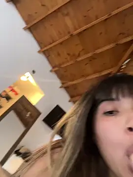 miicbebita online show from 05/11/26, 05:43