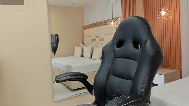 Snapshot of luna_veega chatting on 05/26/26, 04:25 luna veega online show from 05/26/26, 04:25