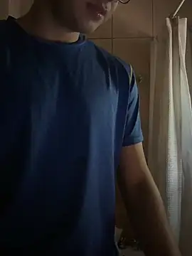 Snapshot of jossmacsi chatting on 04/18/26, 02:54 jossmacsi online show from 04/18/26, 02:54