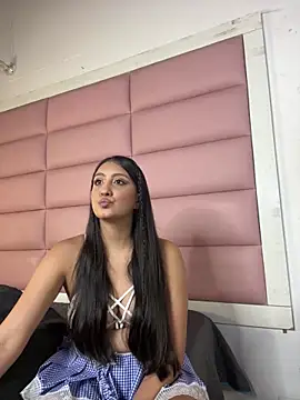 AmaranttayLunay online show from 06/04/26, 08:15