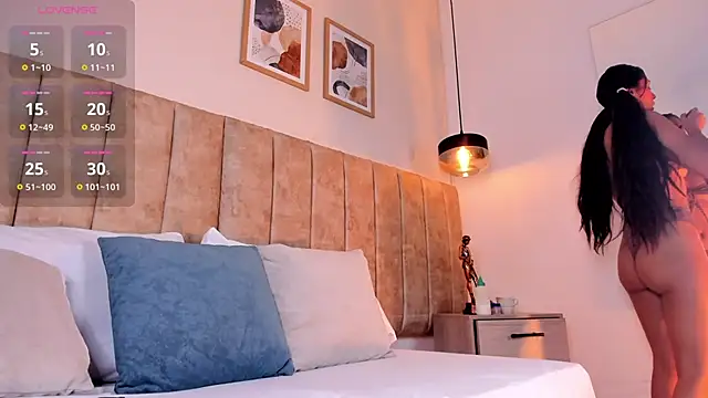 AgathaSavage online show from 04/16/26, 02:56