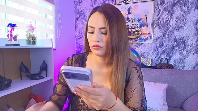 Katalina Alvarezz online show from 04/16/26, 07:14