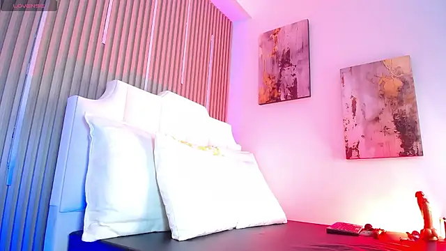 ZafiroCat online show from 03/17/26, 05:00