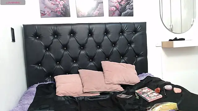 Tamar4 f00x online show from 04/15/26, 01:40