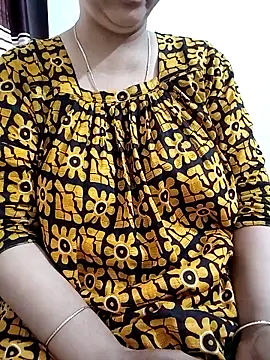 Miss-Akhi5500 online show from 04/08/26, 12:43