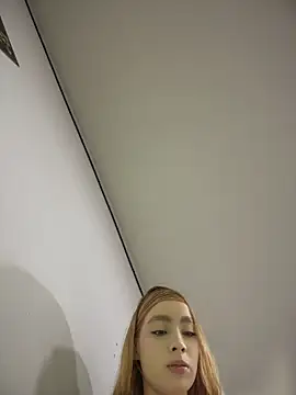 Isabella gaviria online show from 04/21/26, 01:42