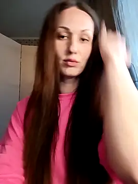 Snapshot of LunaCrystall chatting on 04/02/26, 04:04 LunaCrystall online show from 04/02/26, 04:04