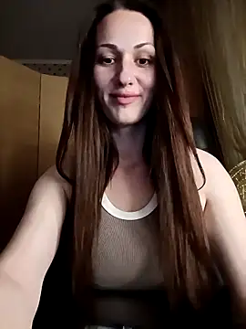 Snapshot of LunaCrystall chatting on 04/17/26, 05:16 LunaCrystall online show from 04/17/26, 05:16