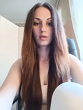 Snapshot of LunaCrystall chatting on 06/11/26, 03:54 LunaCrystall online show from 06/11/26, 03:54