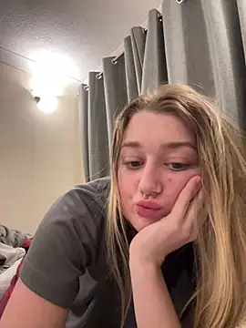 Ameliaxoxoo online show from 04/07/26, 04:57