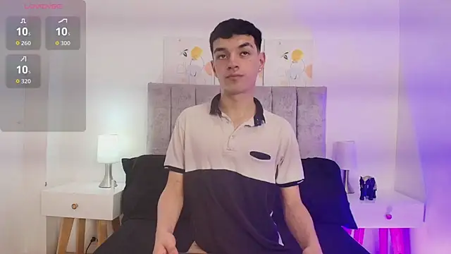 Snapshot of MikeLawford_ chatting on 03/11/26, 08:26 MikeLawford online show from 03/11/26, 08:26