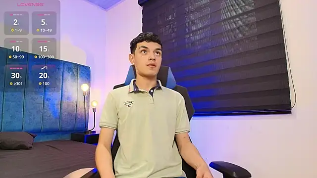 Snapshot of MikeLawford_ chatting on 03/16/26, 08:13 MikeLawford online show from 03/16/26, 08:13