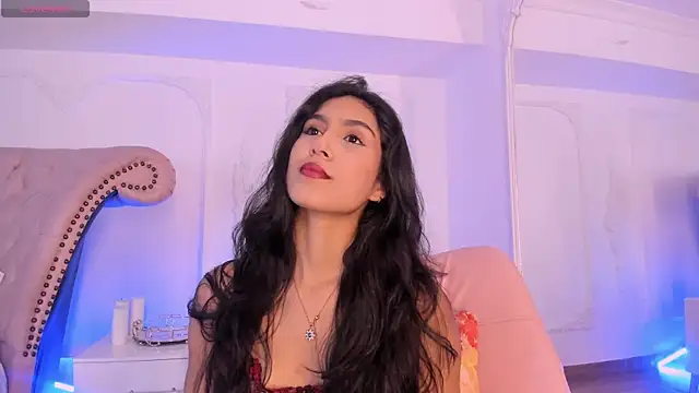 Snapshot of LucianaBlanco_ chatting on 05/15/26, 08:27 LucianaBlanco online show from 05/15/26, 08:27
