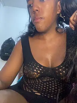 Snapshot of Brenda_hot27 chatting on 06/07/26, 01:10 Brenda hot27 online show from 06/07/26, 01:10