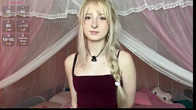 Snapshot of OnlyEva1 chatting on 07/25/26, 11:19 OnlyEva1 online show from 07/25/26, 11:19