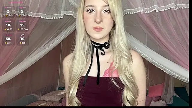 Snapshot of OnlyEva1 chatting on 07/31/26, 12:48 OnlyEva1 online show from 07/31/26, 12:48