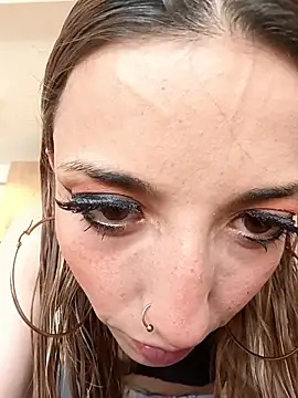 sidneey lovee online show from 04/30/26, 08:04