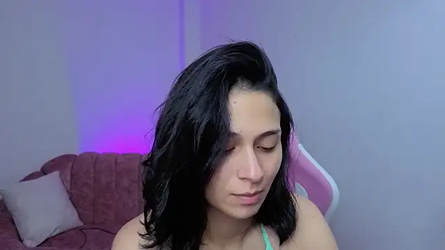 miss  madison online show from 04/15/26, 08:53