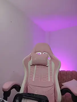 miss  madison online show from 04/21/26, 08:23