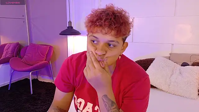 Snapshot of DominickJoness chatting on 03/16/26, 08:13 DominickJoness online show from 03/16/26, 08:13