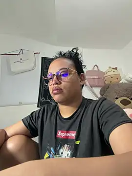 Snapshot of tokio_angel chatting on 03/13/26, 11:44 tokio angel online show from 03/13/26, 11:44