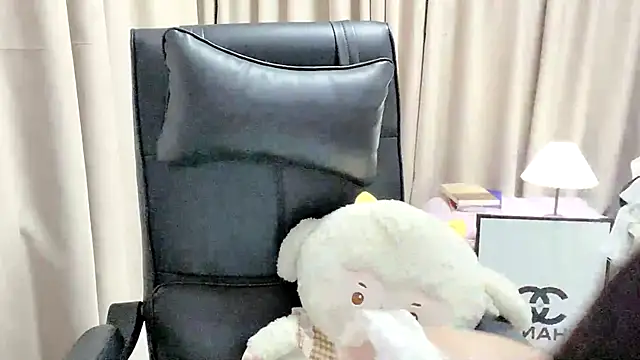 sisibaby20266 online show from 05/08/26, 12:21