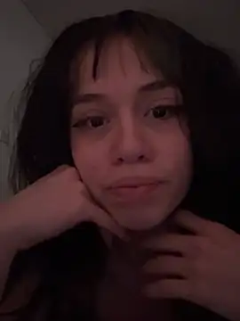 Snapshot of kitticam chatting on 08/01/26, 03:33 kitticam online show from 08/01/26, 03:33