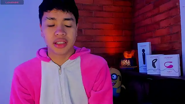 Lee Colee online show from 04/11/26, 12:09