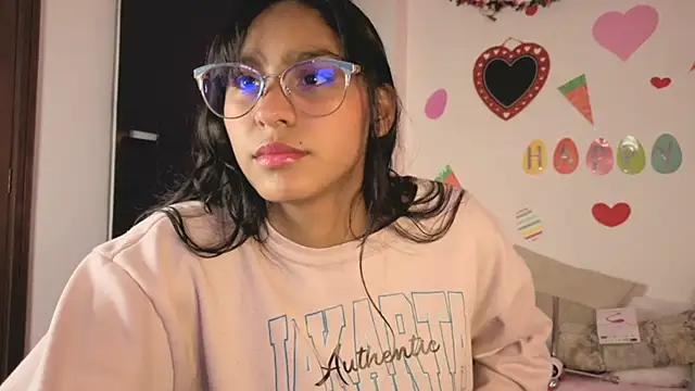 PaulaCutexs online show from 04/07/26, 04:13