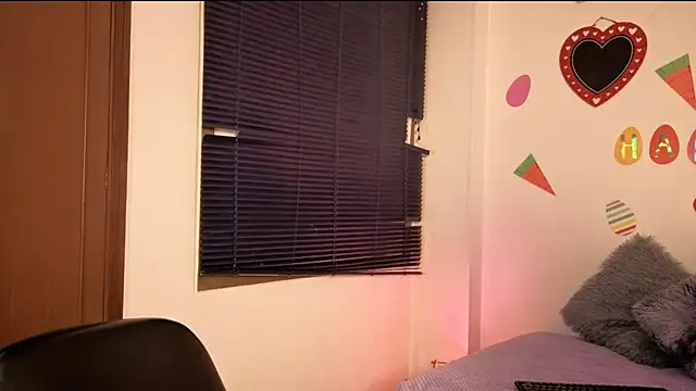 PaulaCutexs online show from 04/30/26, 03:46