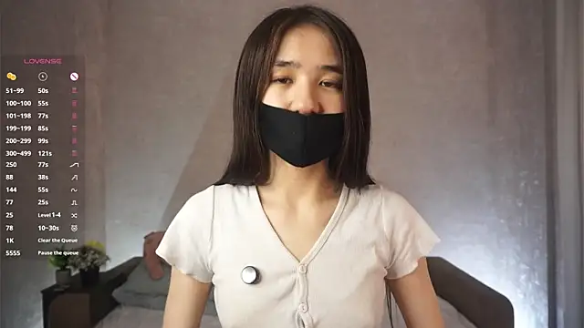 CherrylLlams online show from 04/12/26, 05:51