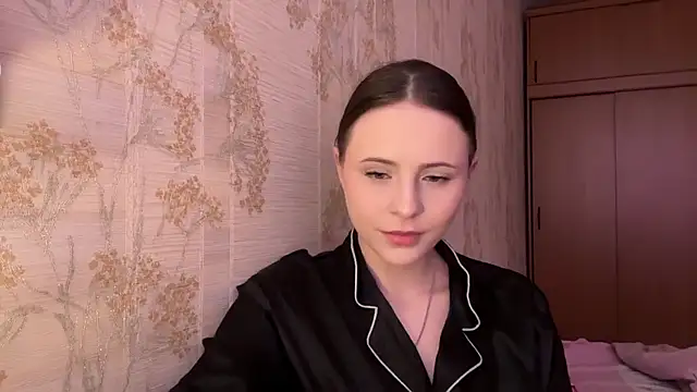 little shy girll online show from 03/13/26, 05:47