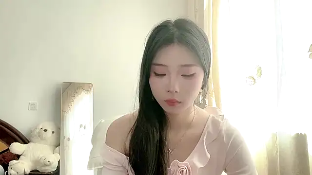 yiyibaby2026 online show from 04/20/26, 02:36