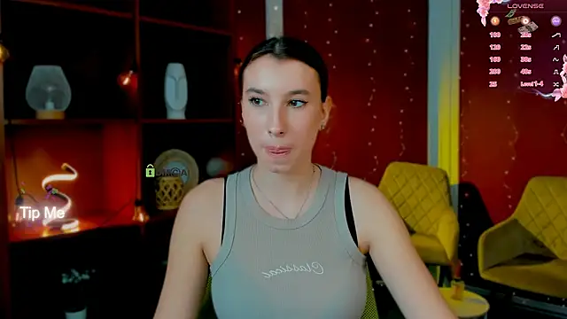Snapshot of ameliaa_sweet chatting on 04/17/26, 11:24 ameliaa sweet online show from 04/17/26, 11:24