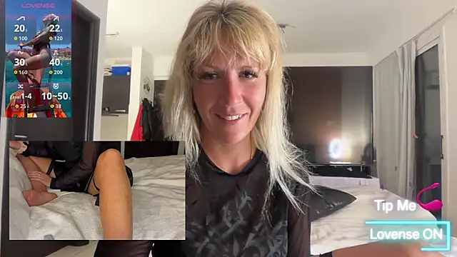AtomBlondy online show from 05/17/26, 07:43