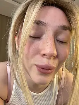 Snapshot of KittiLin chatting on 03/13/26, 09:10 KittiLin online show from 03/13/26, 09:10