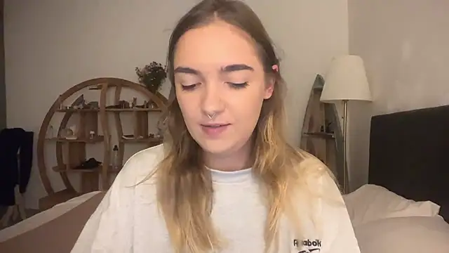 RoxyWet online show from 06/24/26, 01:43