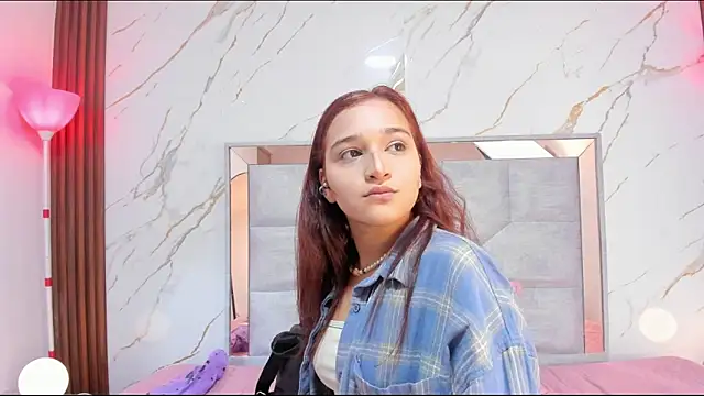 LeahLuna  online show from 03/19/26, 11:47