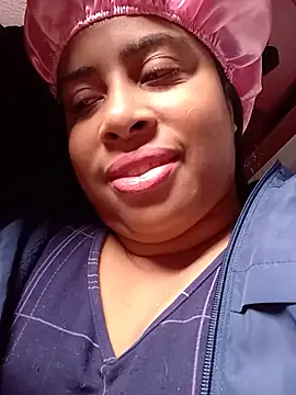 gatinha20257 online show from 05/21/26, 03:30