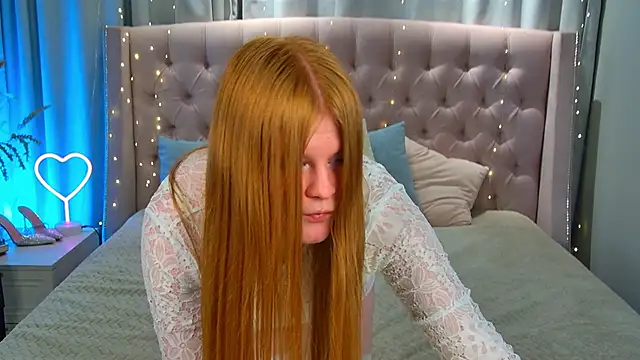 JessicaEmber online show from 04/10/26, 05:23