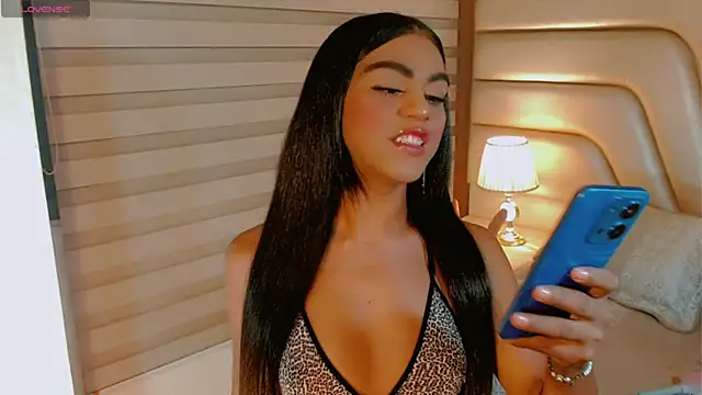 tiifannysexyhot online show from 05/16/26, 05:37