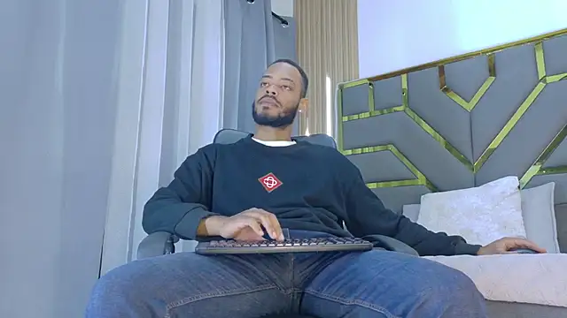 Oliver bigblack cock online show from 03/19/26, 06:12