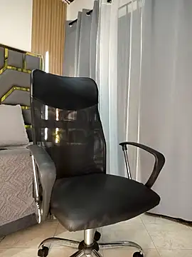 Oliver bigblack cock online show from 04/16/26, 06:09