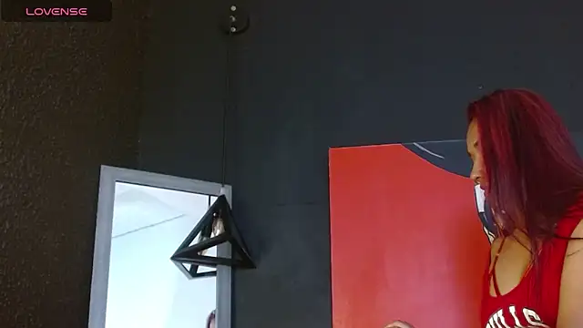 Cafeziitha1126 online show from 03/13/26, 12:01