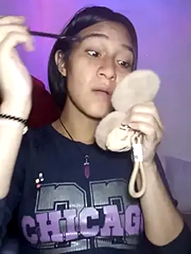 Snapshot of KarolaMendez chatting on 07/19/26, 09:07 KarolaMendez online show from 07/19/26, 09:07