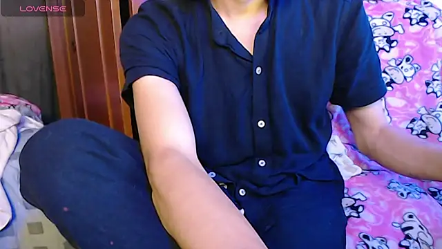 Snapshot of KikyoAndDrey chatting on 06/26/26, 04:50 KikyoAndDrey online show from 06/26/26, 04:50